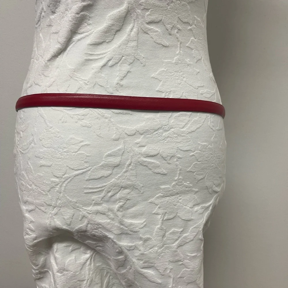 ZARA Red Belt with Gold Chain-Link Center - Picture 3 of 4